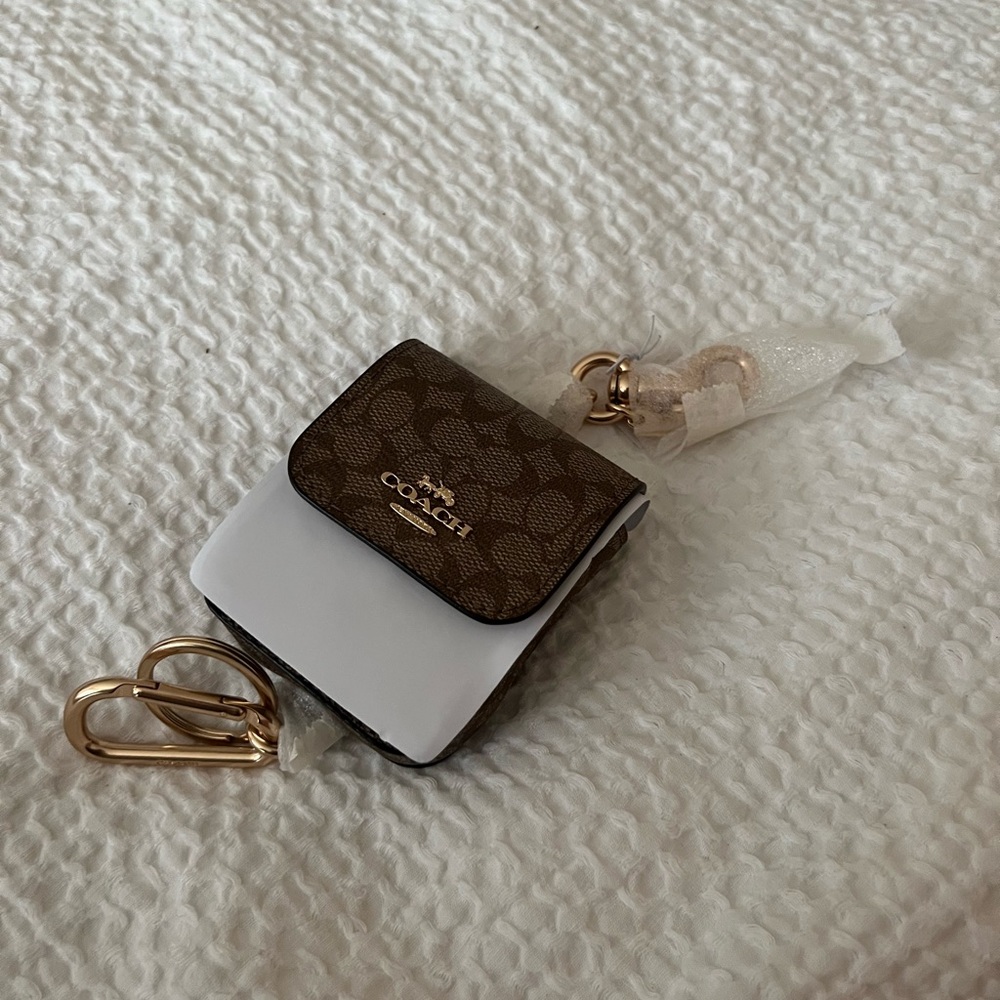 nwt coach wallet keychain